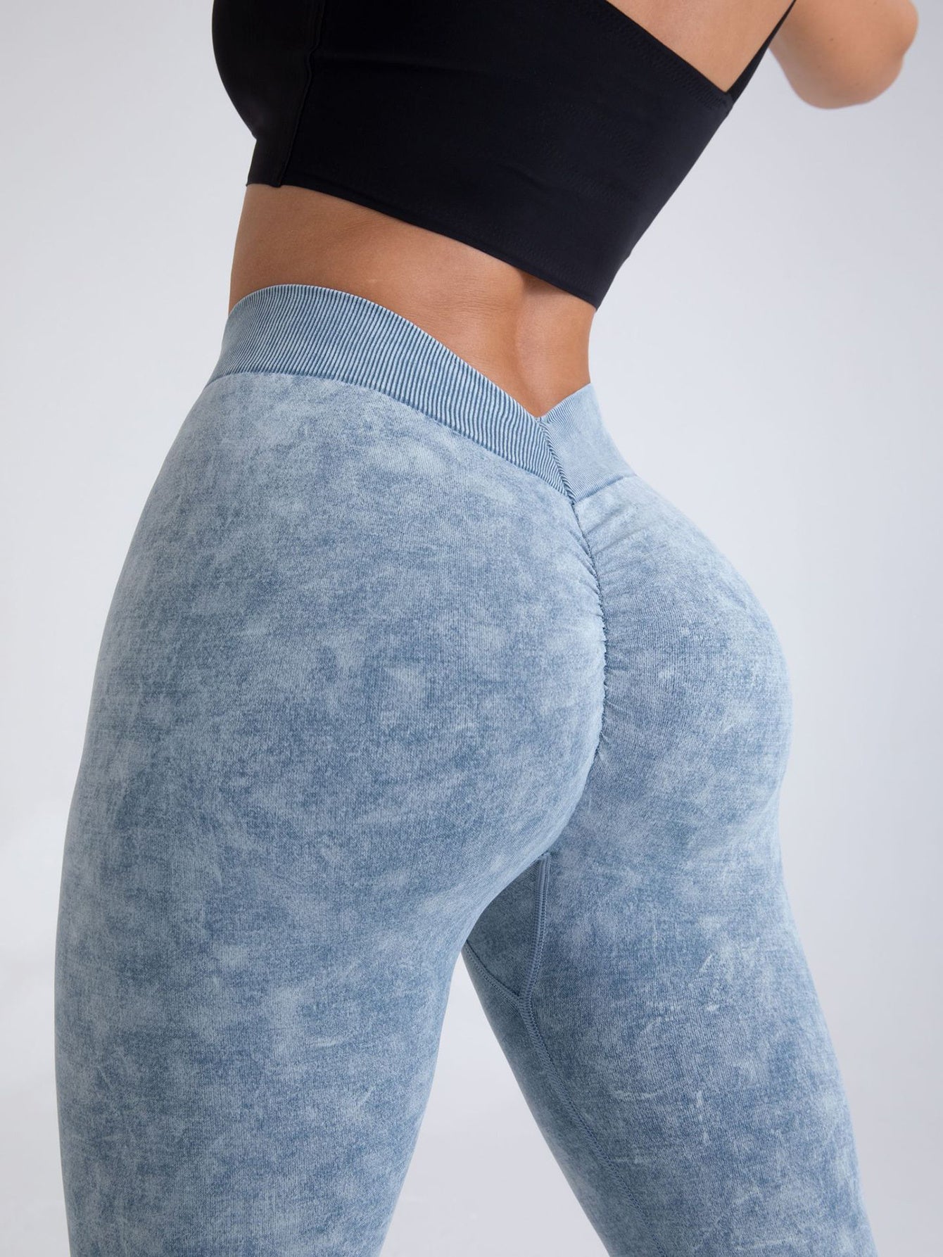 High Rise V-Back Leggings