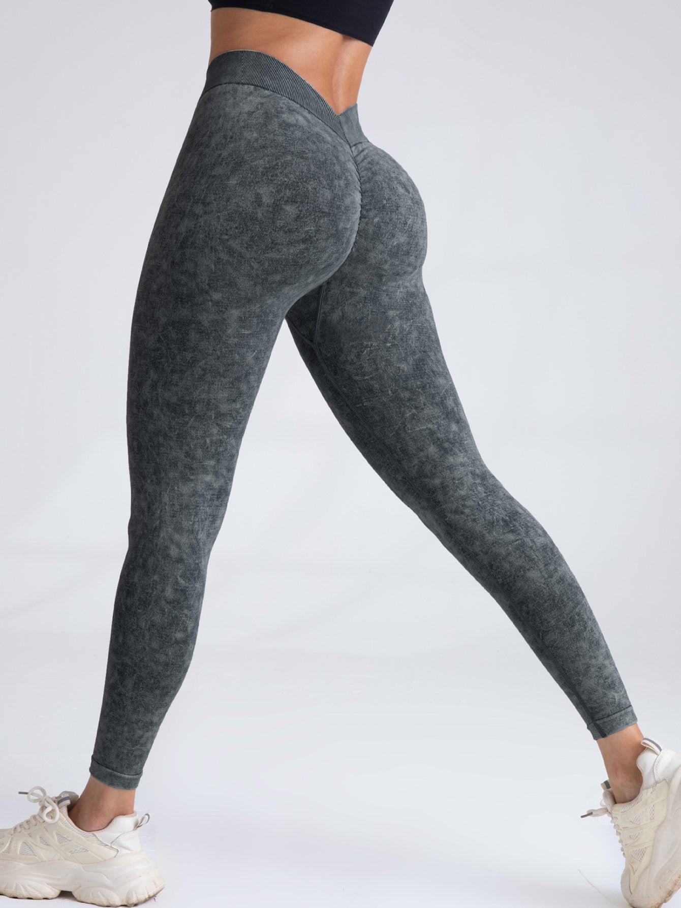 High Rise V-Back Leggings